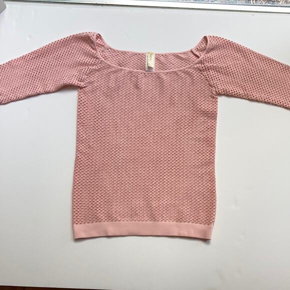 NWOT Nikibiki Soft Pink Seamless Boatneck Mesh Top - Picture 3 of 6